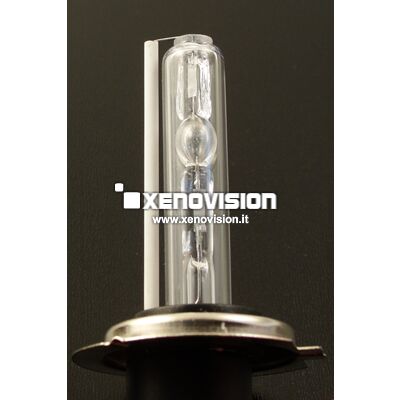 1 H7-R 8000k Lampada xenon originale Xenovision per kit 35W - Plug Ket <p>Lampada H7 specifica su fari a parabola per ridurre i riverberi verso le altre auto</p>