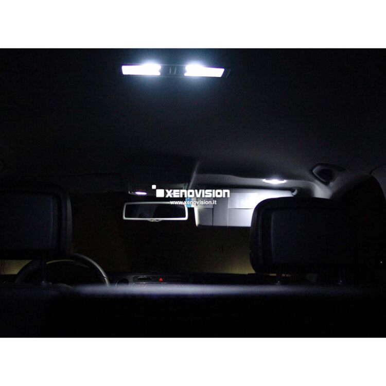 7 Kit Led VW Tiguan - 2007 in poi - FULL - Bianco Lunare 6000k <p>Kit Led VW Tiguan 2010 Full, conversione totale a Led per VW Tiguan 2010. Zero spie, Altissima Qualità. Luce Bianco Lunare 6000k su ogni principale punto luce interno ed i principali esterni. </p>