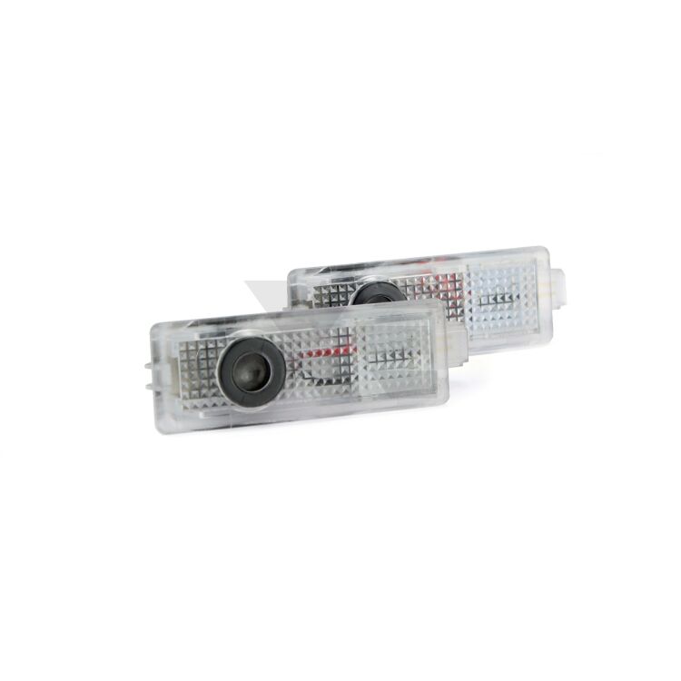 0 Kit Placche Led Sottoporta Proiettore Logo BMW M - Serie 1 3 5 6 7 X Z <p>Kit Placche Led Sottoporta/Pozzanghera con proiettore logo <strong>///M</strong></p>