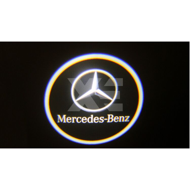3 Kit Placche Led Sottoporta Proiettore Logo Mercedes - Classe C W203 CLK W209 SLR R199 <p>Kit Placche Led Sottoporta/Pozzanghera con proiettore logo <strong>MERCEDES</strong></p>