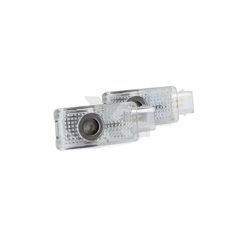 0 Kit Placche Led Sottoporta Proiettore Logo Porsche - 987, 997, GT3, Cayenne <p>Kit Placche Led Sottoporta/Pozzanghera con proiettore logo <strong>PORSCHE</strong></p>