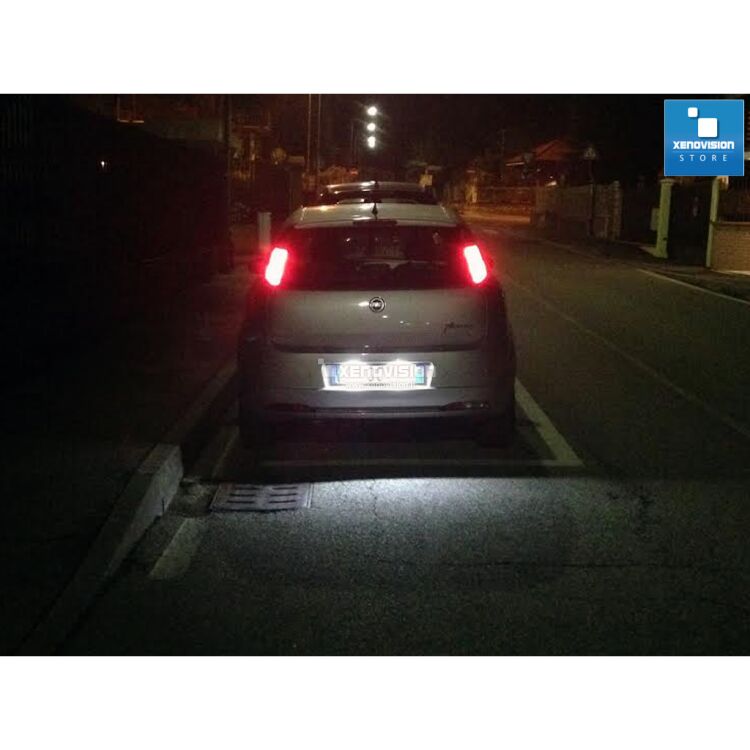 5 Kit Plafoniere Led Targa Fiat Grande Punto, Bravo <p>Le originali Xenovision - Qualità Massima sul mercato. Per Fiat Grande punto e Bravo.</p>