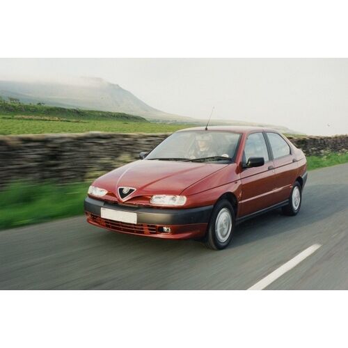 0 Kit Xenon Alfa Romeo 146 Plug&Play Specifico (1995 - 2001) <p>Kit Xenon Specifico per i fari della tua 146. Engineered by Xenovision - Qualità Massima.</p>