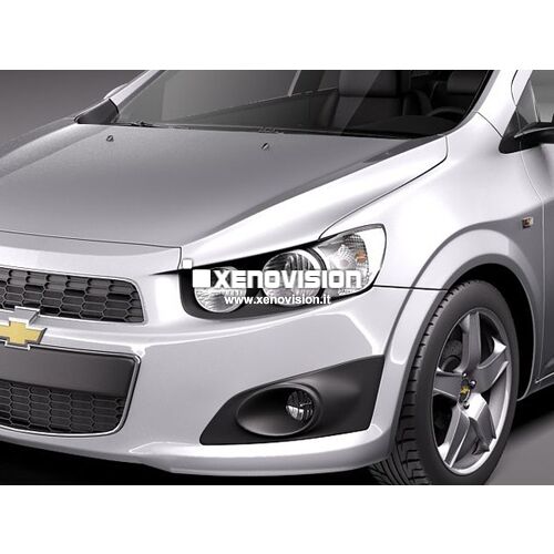 1 Kit Xenon Chevrolet Aveo e Sonic - 2010 in poi - Xenon 35W e Posizione - 5000k <p>Kit Xenon 35W specifico per il faro della Chevrolet Aveo e Sonic e Luci Posizione a Led in tinta. Plug&Play zero spie, contiene tutto l'occorrente. Luce Bianco Solare 5000k.</p><p> </p>