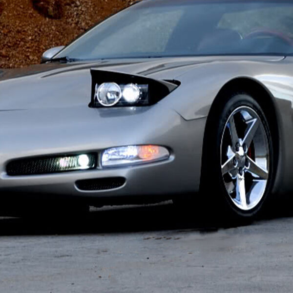 1 Kit Xenon Chevrolet Corvette C5 - 1997 al 2004 - Xenon 35W - 6000k <p>Kit Xenon 35W specifico per il faro della Chevrolet Corvette C5 dal 1997 al 2004. Plug&Play zero spie, contiene tutto l'occorrente. Luce Bianco Lunare 6000k.</p>