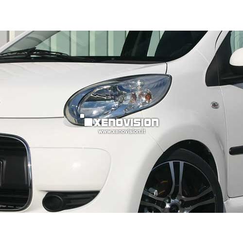 1 Kit Xenon Citroen C1 - dal 2005 in poi - Bixenon 35W e Led - 6000k <p>Kit BiXenon 35W specifico per il faro della Citroen C1 e Luci Posizione a Led in tinta. Plug&Play zero spie, contiene tutto l'occorrente. Luce Bianco Lunare 6000k.</p>