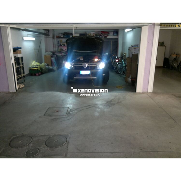 3 Kit Xenon Dacia Duster - 2010 al 2013 - Xenon 35W, Posizioni e Targa - 6000k <p>Kit Xenon 35W specifico per il faro della Dacia Duster 2010 al 2013 e Luci Posizione e Targa a Led in tinta. Plug&Play zero spie, contiene tutto l'occorrente. Luce Bianco Lunare 6000k.</p>