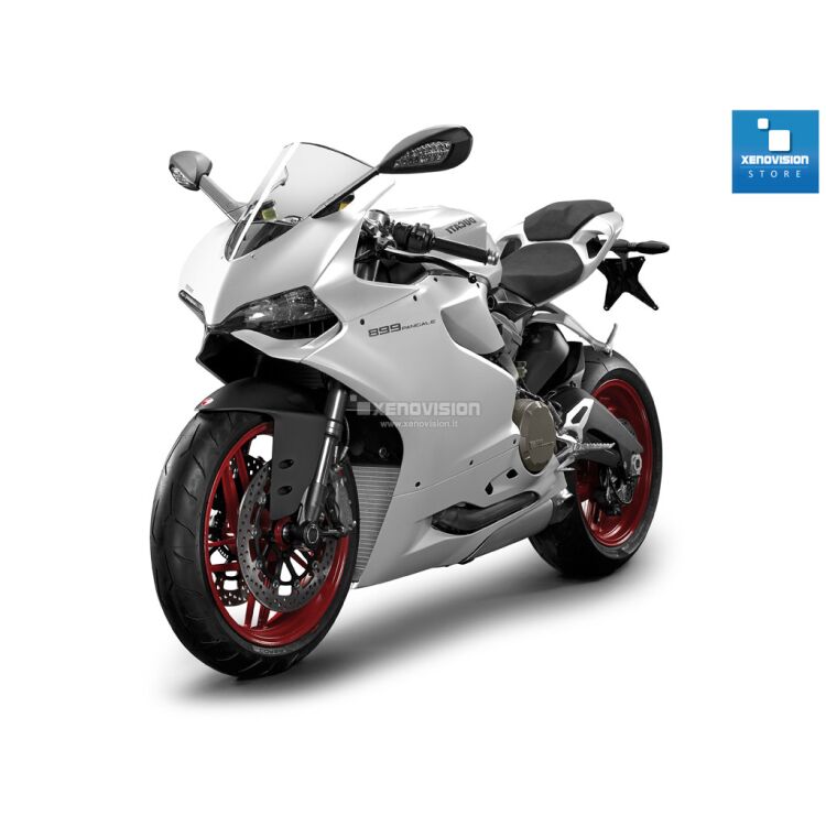 0 Kit Xenon Ducati 899 Panigale - 2012 in poi - Xenon 35W - 6000k Kit Xenon 35W specifico per il faro della Ducati 899 Panigale. Plug&Play zero spie, contiene tutto l'occorrente. Luce Bianco Lunare 6000k.