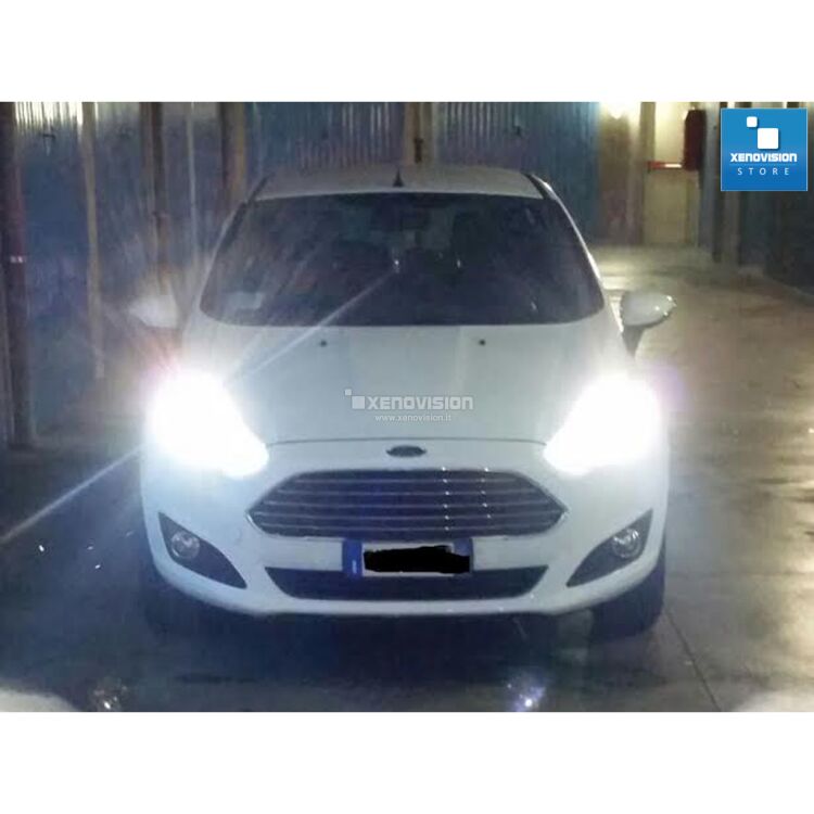2 Kit Xenon Ford Fiesta 2014 in poi - PARABOLA - Xenon 35W - 6000k <p>Kit Xenon 35W specifico per il faro della Ford Fiesta Plus 2014 in poi. Plug&Play zero spie, contiene tutto l'occorrente. Luce Bianco Lunare 6000k.</p>