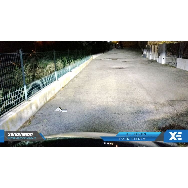 2 Kit Xenon Ford Fiesta - da 2008 a 2012 - Lenticolare - Xenon 35W e Led Posizione - 5000k <p>Kit Xenon 35W e Luci Posizione a Led in tinta, pacchetto specifico per Ford Fiesta. Plug&Play, contiene tutto l'occorrente. Luce Bianco Solare 5000k </p>