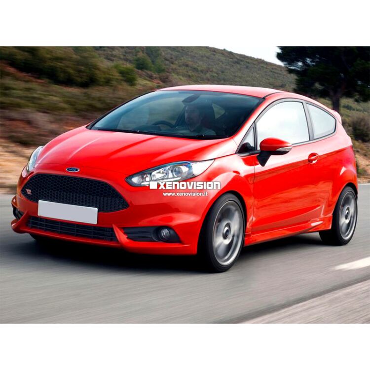 0 Kit Xenon Ford Fiesta - Lenticolare - 2013 al 2015 - Xenon 35W - 6000k Kit Xenon Xenovision 35W specifico per il faro della Ford Fiesta dal 2013 in poi. L'unico con lampade specifiche senza zone d'ombra per il particolare gruppo ottico della vettura. Plug&Play zero spie, contiene tutto l'occorrente. Luce Bianco Lunare 6000k.