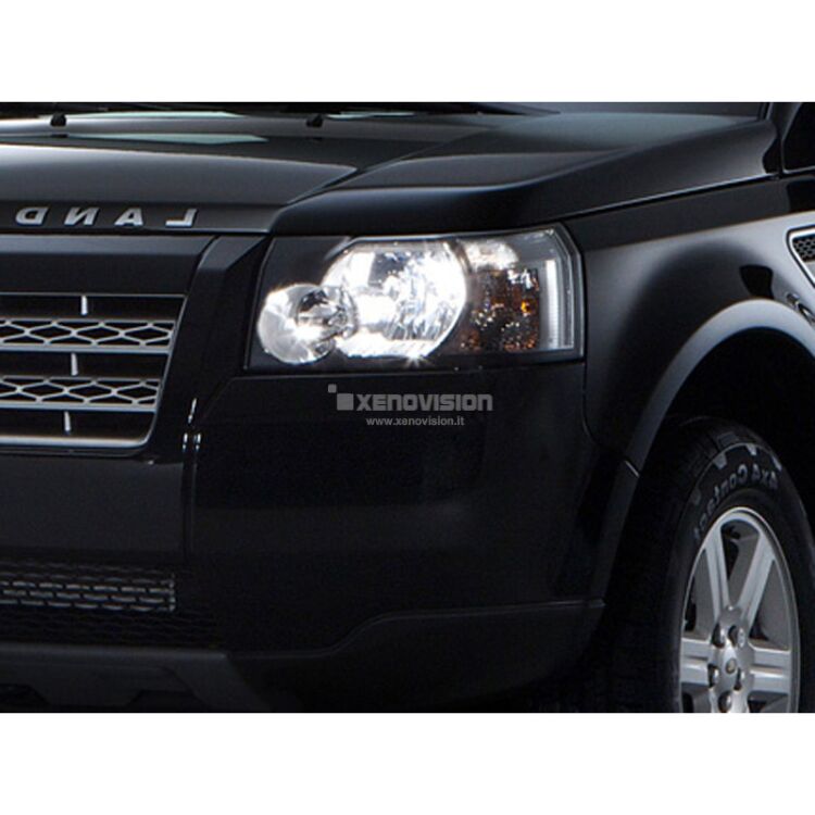 1 Kit Xenon Freelander II - 2006 a 2010 - Xenon 35W e Led Posizione - 6000k <p>Kit Xenon 35W e Luci Posizione a Led in tinta, pacchetto specifico per Freelander II dal 2006 al 2010. Plug&Play, contiene tutto l'occorrente. Luce Bianco Lunare 6000k </p>