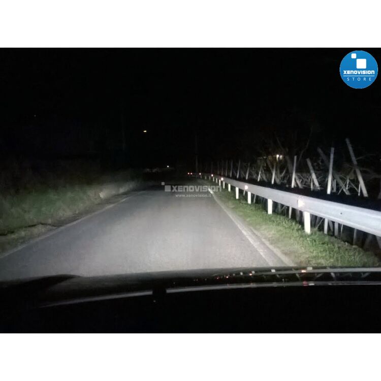 4 Kit Xenon Freelander II - 2006 a 2010 - Xenon 35W e Led Posizione - 6000k <p>Kit Xenon 35W e Luci Posizione a Led in tinta, pacchetto specifico per Freelander II dal 2006 al 2010. Plug&Play, contiene tutto l'occorrente. Luce Bianco Lunare 6000k </p>