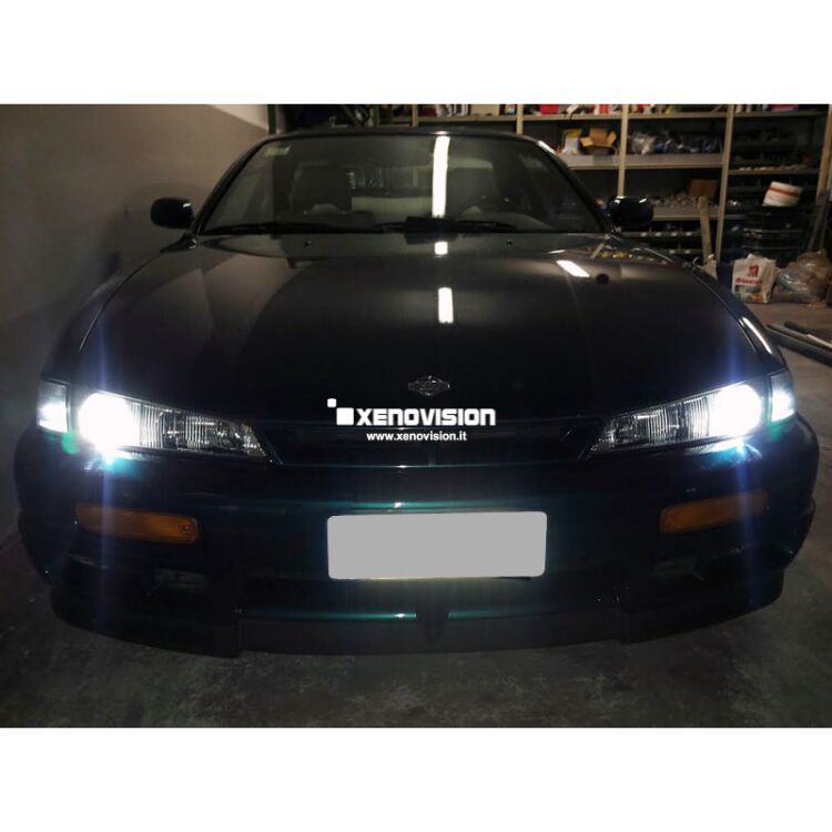 3 Kit Xenon H1 4300k 35W 64Bit Alta Qualita Xenovision Bianco Solare <p>Kit Xenon H1 4300k 35W DiamondPRO Xenovision ad architettura digitale 64-Bit. Lampade xenon H1 Bianco Solare. Ket KOREA, Qualita Garantita 2 anni.</p>