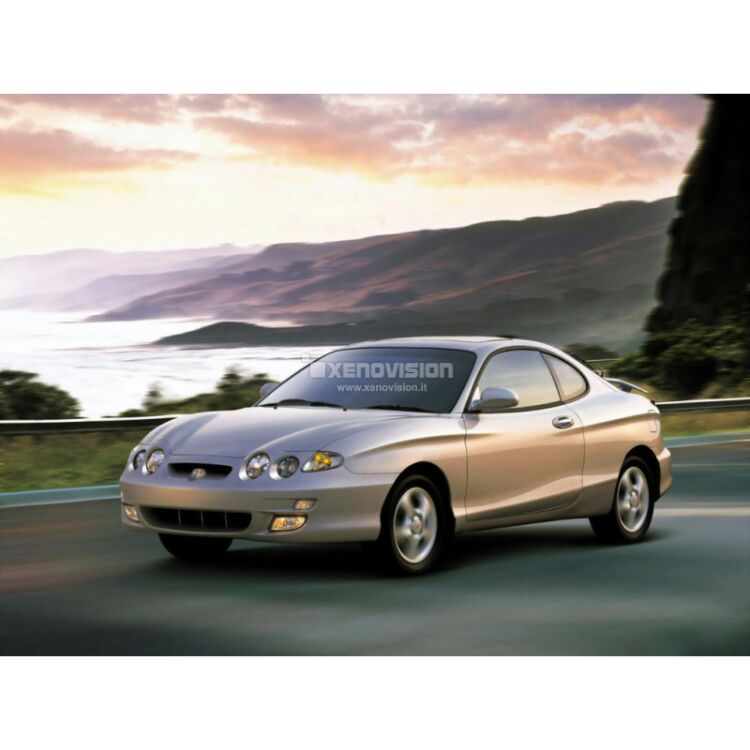 0 Kit Xenon Hyundai Coupe - 1996 al 2001 - Xenon 35W e Led Posizioni - 6000k <p>Kit Xenon 35W specifico per il faro della Hyundai Coupe dal 1996 al 2001 e Luci Posizione Led in tinta. Plug&Play zero spie, contiene tutto l'occorrente. Luce Bianco Lunare 6000k.</p>