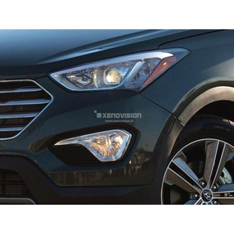 1 Kit Xenon Hyundai Santa Fe - 2012 in poi - Xenon 35W - 5300k Kit Xenon Focus Pro Korea 35W specifico per il faro della Hyundai Sanfa Fe dal 2012 in poi. Plug&Play zero spie, contiene tutto l'occorrente. Luce Bianco Solare 5300k.