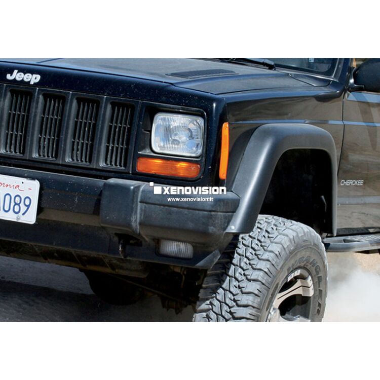 1 Jeep Cherokee XJ HID Xenon Kit - 1984 to 2001 - 35W BiXenon & Led Positions 6000k <p>35W HID Bi-Xenon Kit for your 1984 - 2001 Jeep Cherokee XJ Headlight, including LED position Lights. Plug&Play Error-Free, all included. Lunar White 6000K.</p>