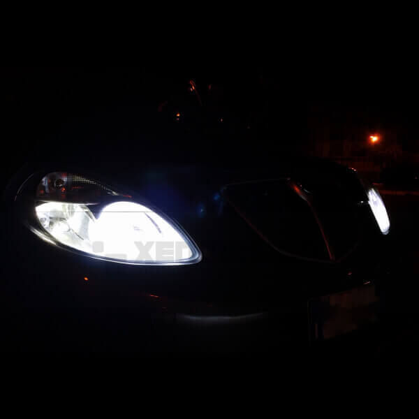 5 Kit Xenon Lancia Ypsilon - 2003 a 2011 - Xenon 35W e Led - 6000k <p>Kit Xenon 35W specifico per il faro della Lancia Ypsilon e Luci Posizione a Led in tinta. Plug&Play zero spie, contiene tutto l'occorrente. Luce Bianco Lunare 6000k.</p>