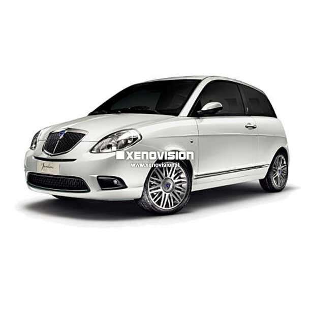 0 Kit Xenon Lancia Ypsilon - Restyling 2006 a 2011 - Lenticolare - Xenon 35W e Led - 6000k <p>Kit Xenon 35W specifico per il faro della Lancia Ypsilon Restyling dal 2006 al 2011 e Luci Posizione a Led in tinta. Plug&Play zero spie, contiene tutto l'occorrente. Luce Bianco Lunare 6000k.</p>