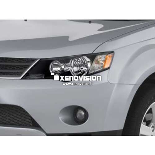 1 Kit Xenon Mitsubishi Outlander - 2006 al 2012 - Xenon 35W e Led - 6000k <p>Kit Xenon 35W specifico per il faro della Mitsubishi Outlander e Luci Posizione a Led in tinta. Plug&Play zero spie, contiene tutto l'occorrente. Luce Bianco Lunare 6000k.</p>