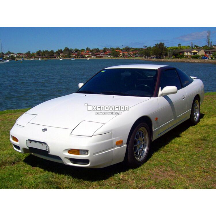 0 Kit Xenon Nissan Silvia S13 - 1989 a 1994 - BiXenon 35W - 6000k <p>Kit BiXenon 35W specifico per il faro della Nissan Silvia S13. Plug&Play zero spie, contiene tutto l'occorrente. Luce Bianco Lunare 6000k.</p>