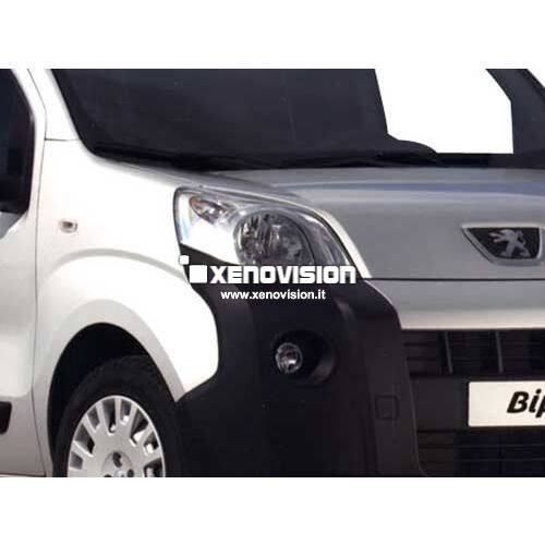 1 Kit Xenon Peugeot Bipper - 2008 in poi - BiXenon 35W e Posizione - 6000k <p>Kit BiXenon 35W specifico per il faro della Peugeot Bipper e Luci Posizione a Led in tinta. Plug&Play zero spie, contiene tutto l'occorrente. Luce Bianco Lunare 6000k.</p>