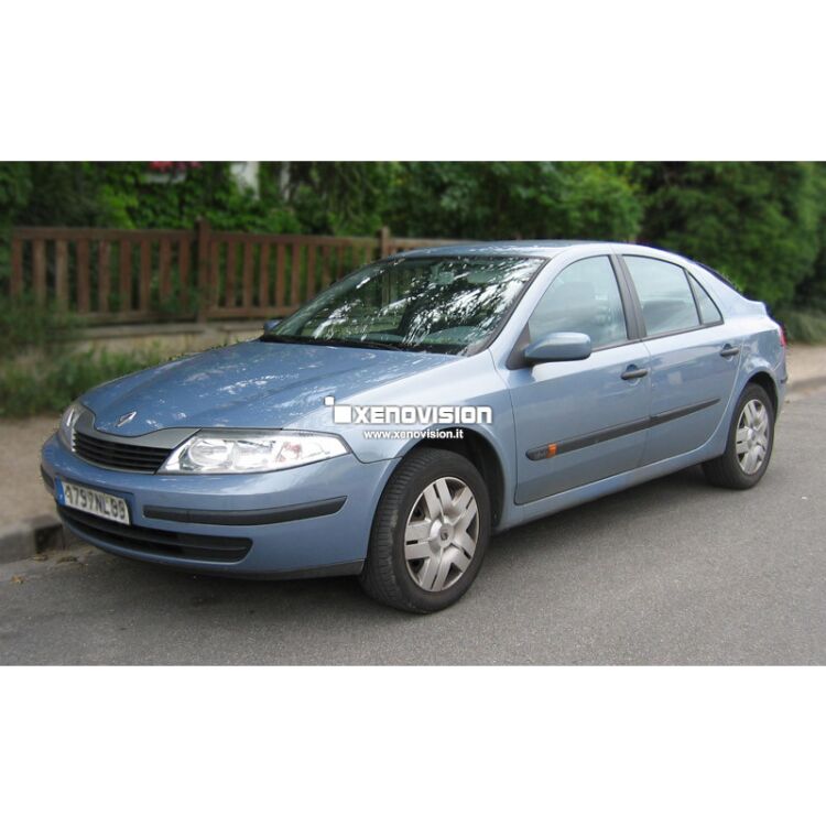 0 Kit Xenon Renault Laguna II - 2001 a 2007 - Xenon 35W e Luci Posizione - 6000k <p>Kit Xenon 35W specifico per il faro della Renault Laguna II Serie, 2001 a 2007, e Luci Posizione Led in tinta. Plug&Play zero spie, contiene tutto l'occorrente. Luce Bianco Lunare 6000k.</p>