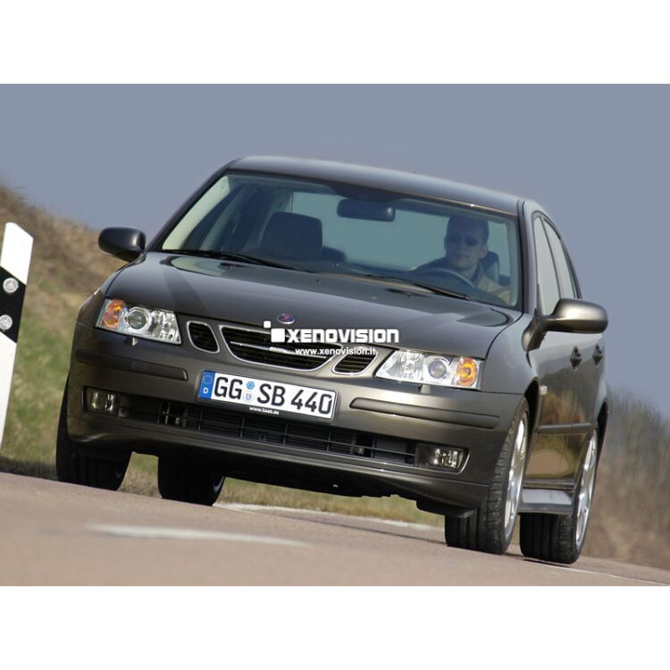 0 Kit Xenon Saab 9-3 - dal 2002 al 2008 - Xenon 35W e Posizione - 6000k <p>Kit Xenon 35W specifico per il faro della Saab 9.3 e Luci Posizione a Led in tinta. Plug&Play zero spie, contiene tutto l'occorrente. Luce Bianco Lunare 6000k.</p><p> </p>