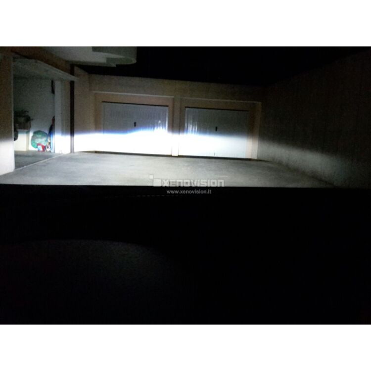 1 Kit Xenon Seat Altea - 2004 in poi - Xenon 35W e Led Posizione - 6100k <p>Kit Xenon Focus Pro Korea 35W specifico per il faro della Seat Altea dal 2004 in poi e Luci Posizione a Led in tinta. Plug&Play zero spie, contiene tutto l'occorrente. Luce Bianco Lunare 6100k.</p>