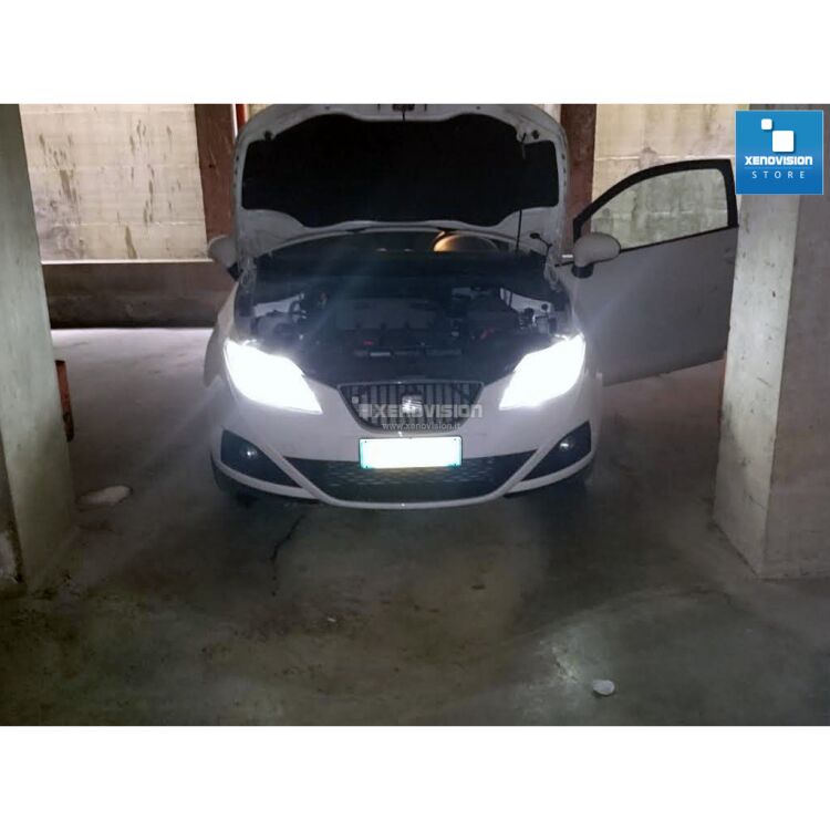 2 Kit Xenon Seat Ibiza V - 2008 in poi - 35W e Led Posizione - 6100k <p>Kit Xenon FocusPRO 35W specifico per il faro della Seat Ibiza V e Luci Posizione a Led in tinta. Plug&Play zero spie, contiene tutto l'occorrente. Luce Bianco Lunare 6100k.</p>