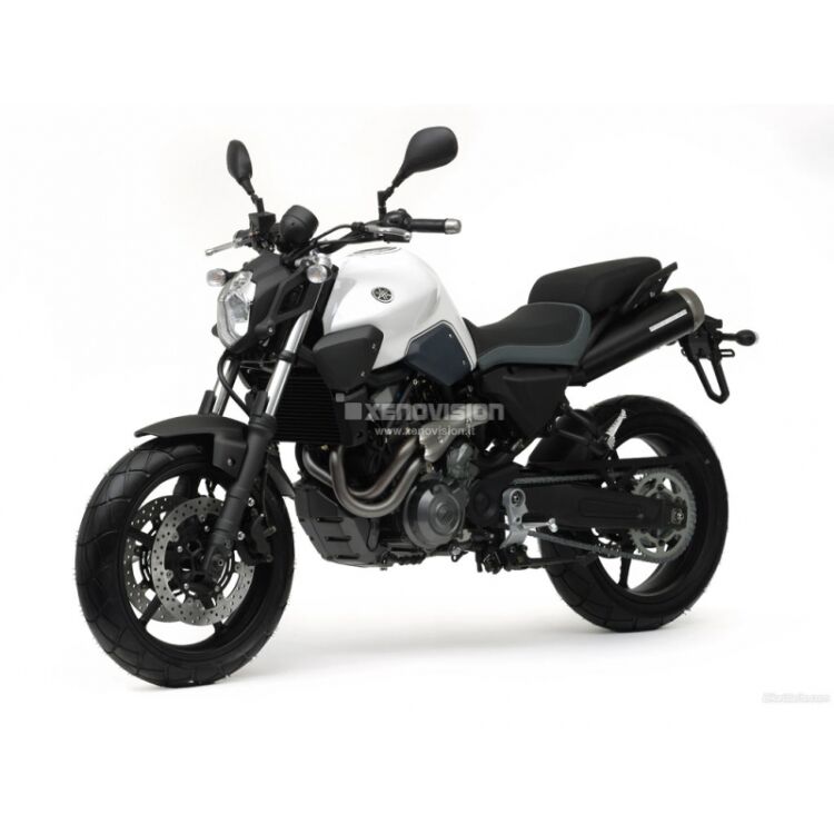 0 Kit Xenon Slim Yamaha MT-03 - 2006 in poi - BiXenon 35w e Led - 6000k <p>Kit Xenon Xenovision ad architettura digitale 64-Bit specifico per Yamaha MT-03 dal 2006 in poi. Lampade xenon Bianco Lunare Ket KOREA, Qualita Garantita 2 anni.</p>