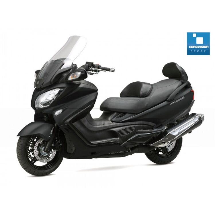 0 Kit Xenon Suzuki Burgman - 2016 in poi - BiXenon 35W - 6000k Kit Xenon 35W specifico per il faro del Suzuki Burgman dal 2016 in poi. Plug&Play zero spie, contiene tutto l'occorrente. Luce Bianco Lunare 6000k.