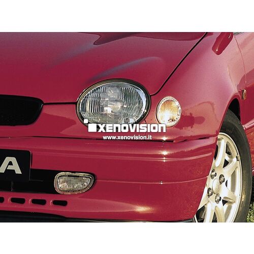 1 Kit Xenon Toyota Corolla - 1997 a 2001 - BiXenon 35W e Led Posizione - 6000k <p>Kit BiXenon 35W e Luci Posizione a Led in tinta, pacchetto specifico per Toyota Corolla. Plug&Play, contiene tutto l'occorrente. Luce Bianco Lunare 6000k.</p>