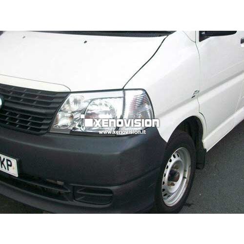 1 Kit Xenon Toyota Hiace IV - 1995 a 2006 - BiXenon 35W e Luci Posizione - 6000k <p>Kit BiXenon 35W specifico per il faro della Toyota Hiace IV e Luci Posizione Led in tinta. Plug&Play zero spie, contiene tutto l'occorrente. Luce Bianco Lunare 6000k.</p>