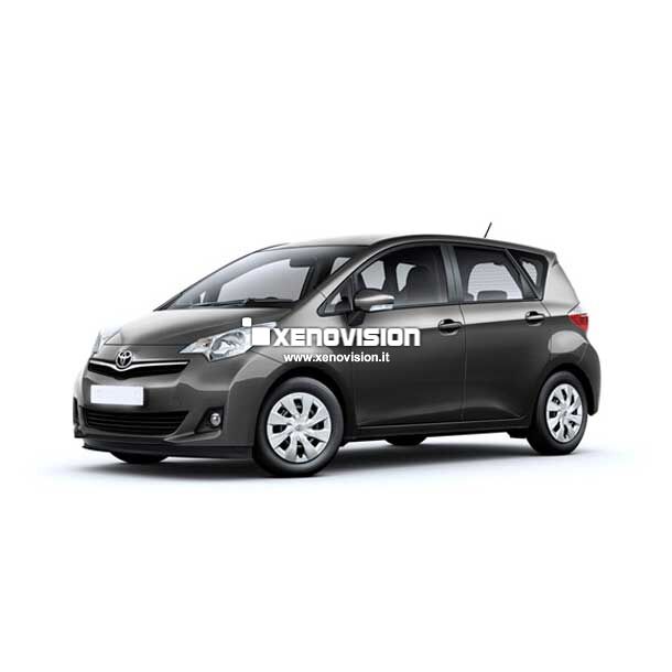 0 Kit Xenon Toyota Verso - 2009 in poi - Xenon 35W e Luci Posizione - 6000k <p>Kit Xenon 35W specifico per il faro della Toyota Verso e Luci Posizione Led in tinta. Plug&Play zero spie, contiene tutto l'occorrente. Luce Bianco Lunare 6000k.</p>