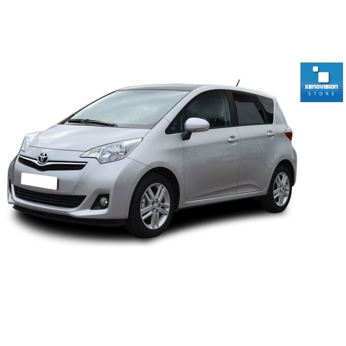 0 Kit Xenon Toyota Verso S - 2011 in poi - Bixenon 35W e Luci di Posizione - 6000k Kit bixenon 35W specifico per il faro della Toyota Verso S e Luci Posizione Led in tinta. Plug&Play zero spie, contiene tutto l'occorrente. Luce Bianco Lunare 6000k.