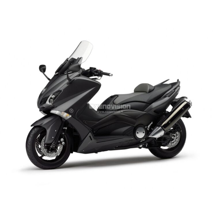 0 Kit Xenon Yamaha T-Max 530 - 2012 in poi - Anabbaglianti 35W e Led - 6000k Kit Xenon 35W specifico per il faro del Yamaha T-Max 530 dal 2012 in poi. Plug&Play zero spie, contiene tutto l'occorrente. Luce Bianco Lunare 6000k.