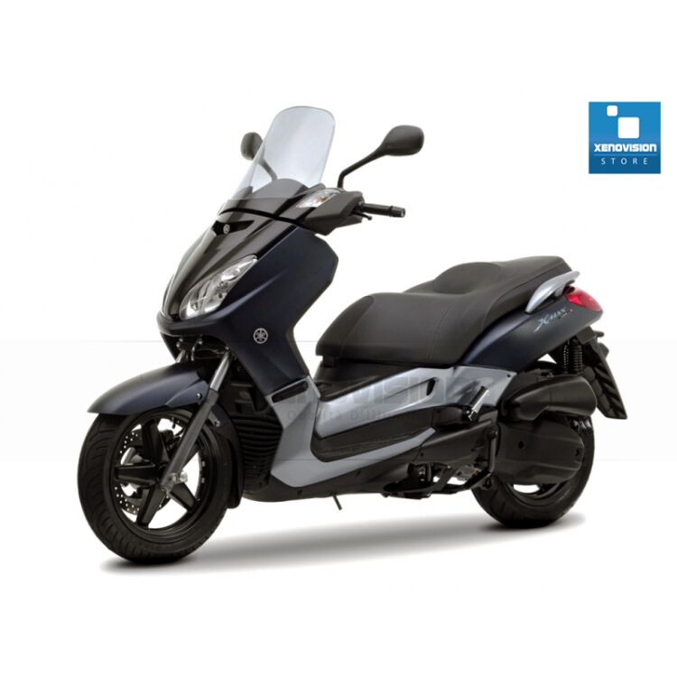0 Kit Xenon Yamaha X-Max - 2005 a 2009 - An. + Abb. 35W e Led - 5000k Kit Xenon 35W specifico per il faro del Yamaha X-Max dal 2005 al 2009. Plug&Play zero spie, contiene tutto l'occorrente. Luce Bianco Solare 5000k.