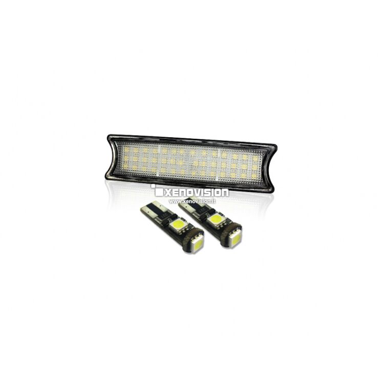 0 Led Luci Cortesia Soffitto BMW E46 - 800 Lumen - 6000k Kit Led Luci Cortesia per BMW E46. Rimpiazzano Plug&Play le lampadine delle vostre plafoniere sul soffitto dell'auto, aumentando notevolmente la luminosità dell'interno, con un'illuminazione di un bianco purissimo 6000k. Qualità Garantita Xenovision.