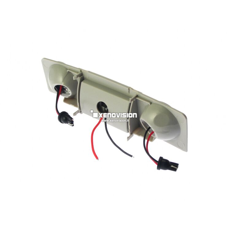 3 Led Luci Cortesia Soffitto Skoda Superb Yeti Seat Alhambra 800Lm 6000k Kit Led Luci Cortesia Anteriori per Skoda Superb Yeti Seat Alhambra. Rimpiazzano Plug&Play le lampadine delle vostre plafoniere sul soffitto dell'auto, aumentando notevolmente la luminosità dell'interno, con un'illuminazione di un bianco purissimo 6000k. Qualità Garantita Xenovision.