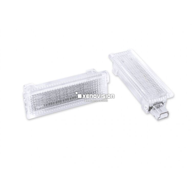 1 Led Luci Sottoporta MINI R50 R52 R53 R55 R56 R57 COUNTRYMAN - 700Lm - 6000k <strong>700Lumen.</strong> Led luci interne MINI R5x. Rimpiazza i punti luce esistenti, zero spie. Installazione Plug&Play semplicissima. Luce bianco Lunare 6000k, illumina 5 volte di più rispetto alla luce a incandescenza originale.