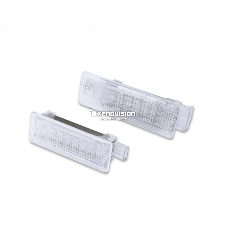 2 Led Luci Sottoporta MINI R50 R52 R53 R55 R56 R57 COUNTRYMAN - 700Lm - 6000k <strong>700Lumen.</strong> Led luci interne MINI R5x. Rimpiazza i punti luce esistenti, zero spie. Installazione Plug&Play semplicissima. Luce bianco Lunare 6000k, illumina 5 volte di più rispetto alla luce a incandescenza originale.