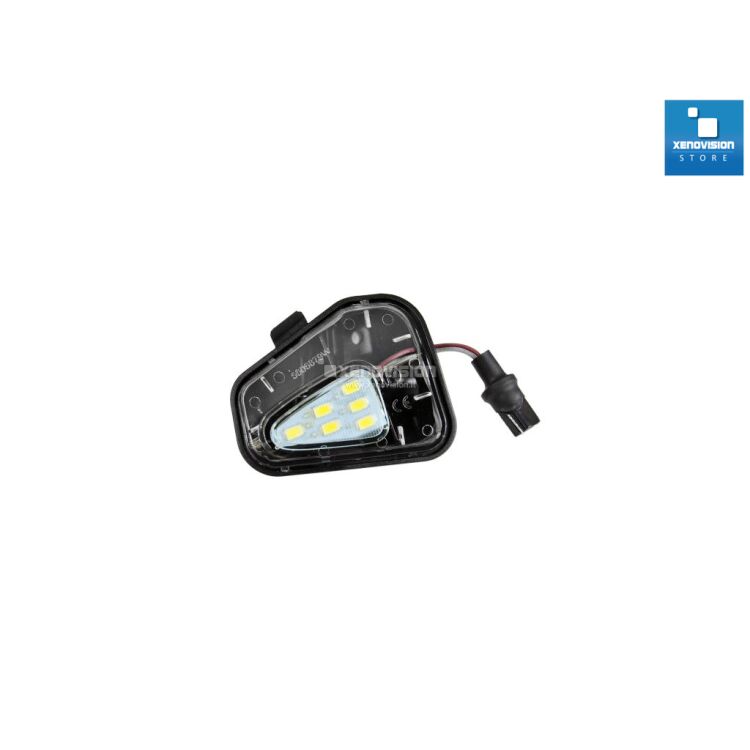 1 Led Sottospecchio VW Passat Scirocco Eos - 600Lm - 6000k <p><strong>600 Lumen </strong>Una coppia di placche Led Plug&Play Ultraluminose per luci pozzanghera sottospecchi VolksWagen Passat Station Wagon 2011, Scirocco e altre VW. Rimpiazza i punti luce esistenti, zero spie. Installazione semplicissima.</p>