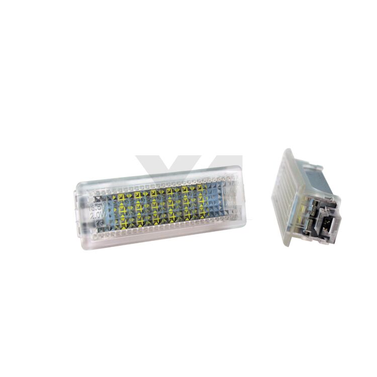 1 Led Vano Piedi BMW E81 E85 E86 E87 E88 E90 E92 E93 E36 E46 - 700lm 6000k <p><strong>700Lumen.</strong> Led luci vano piedi BMW E6x E7x E8x. Rimpiazza i punti luce esistenti, zero spie. Installazione Plug&Play semplicissima. Luce bianco Lunare 6000k, illumina 5 volte di più rispetto alla luce a incandescenza originale.</p>